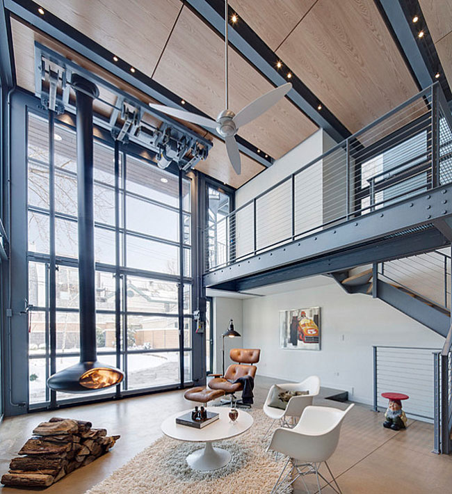 Metal-staircase-in-an-industrial-home