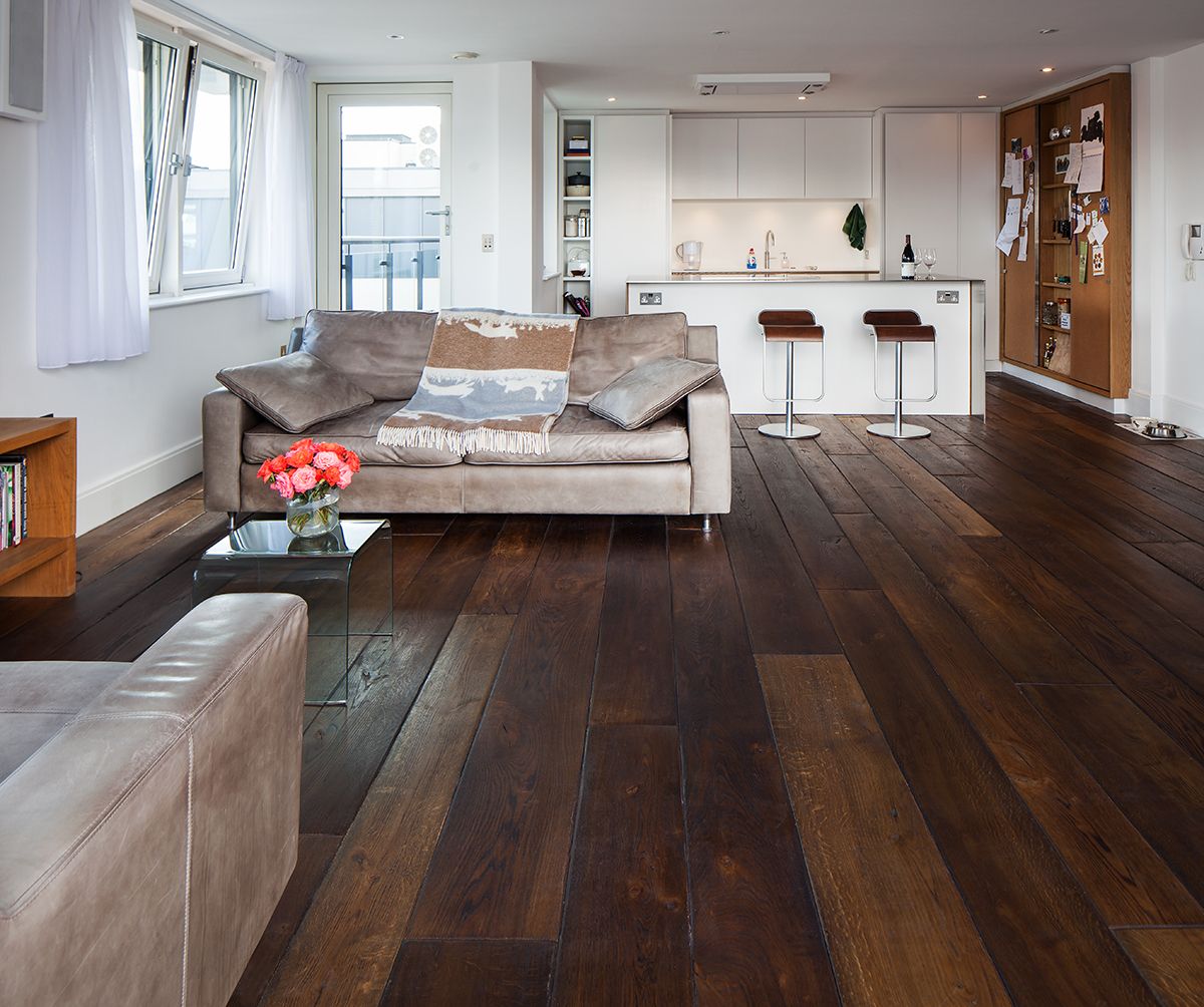 Traditional Brown Oak Wooden Floor