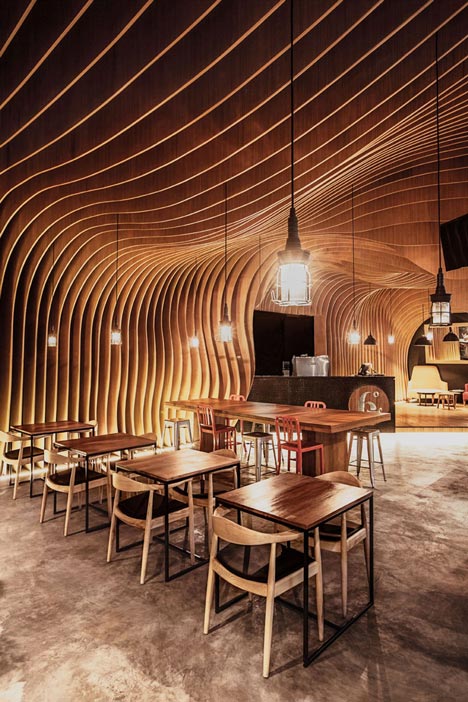 6-Degrees-Cafe-in-Indonesia-by-OOZN-Design_dezeen_8