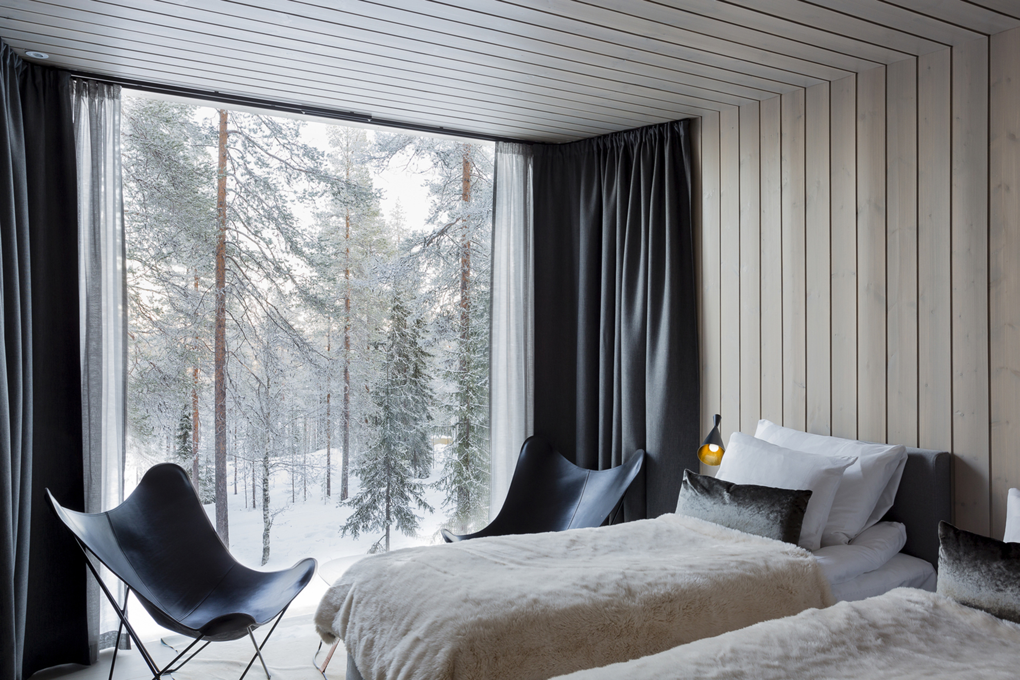 Arctic-TreeHouse-Hotel-by-Studio-Puisto-12-1020x400