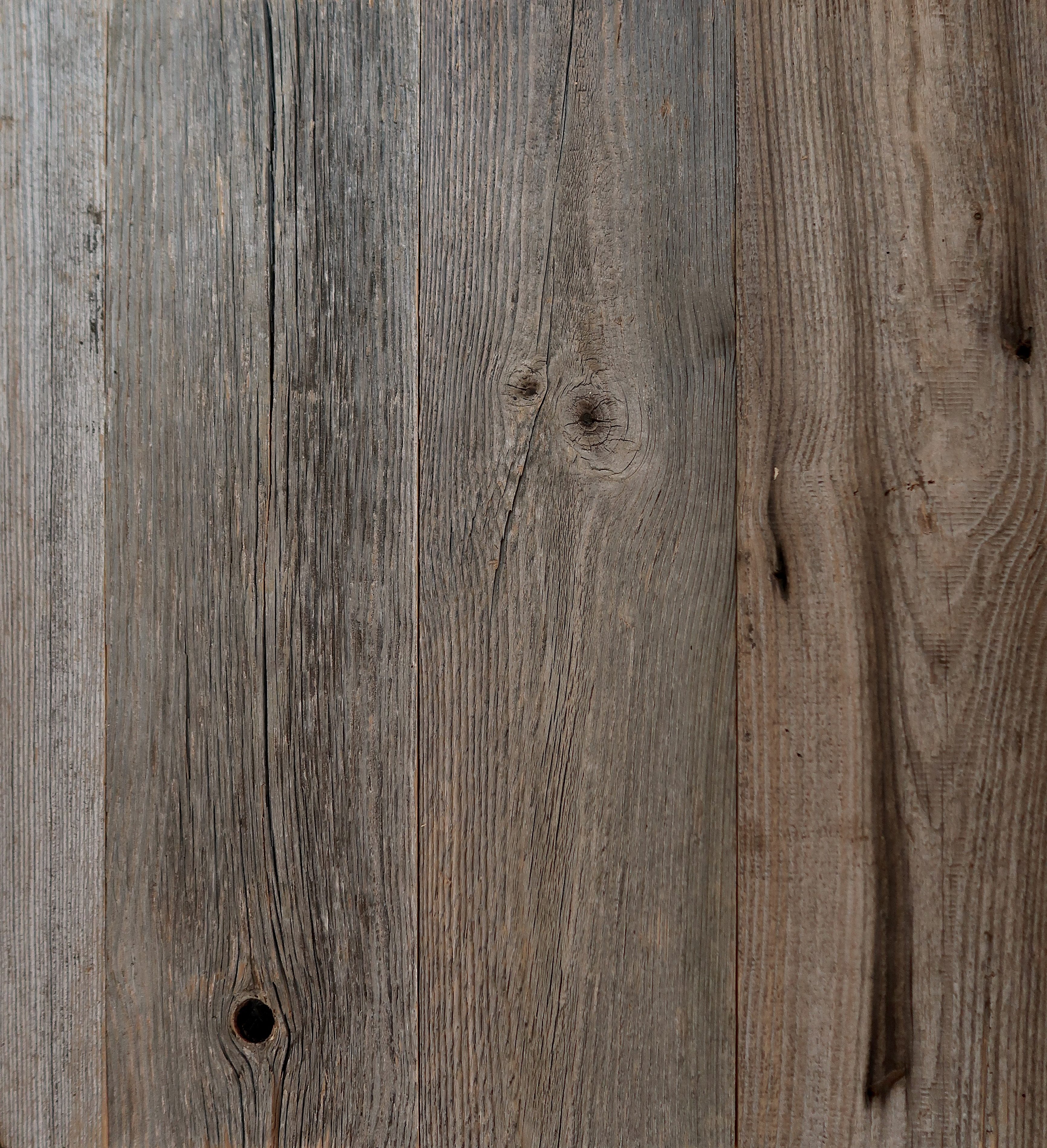 Nature: Reclaimed Pine Wall Cladding – Silver 8mm