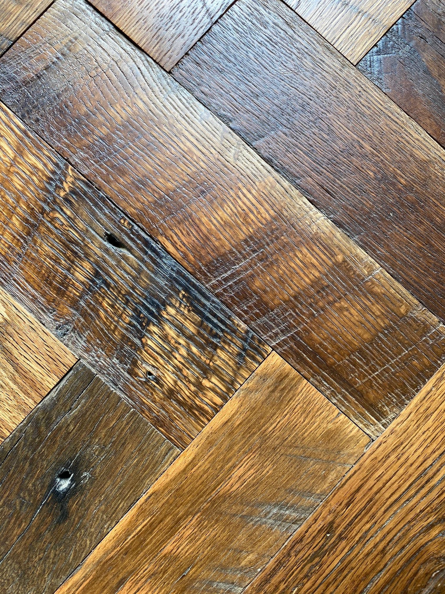 Reclaimed Mid West Barn Oak Herringbone Panels & Parquet Flooring